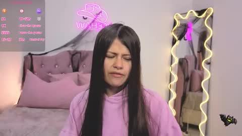 Snapshot of kittystar_tay chatting on 29, 10, 2025 Kitty online show from 29, 10, 2025