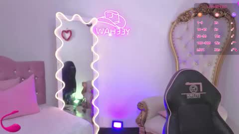 Snapshot of kittystar_tay chatting on 23, 11, 2025 Kitty online show from 23, 11, 2025