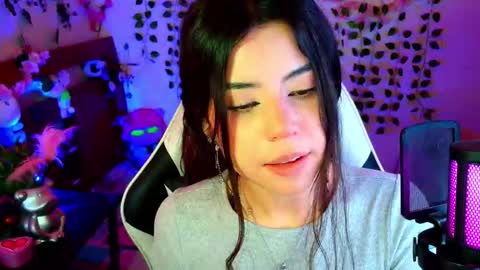 Kittyuwu  online show from 12, 11, 2025