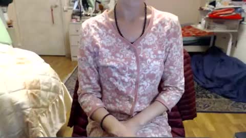 KiuminBerry online show from 11, 10, 2025