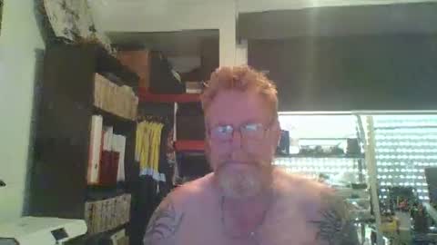kiwi_boss61 online show from 10, 1, 2025