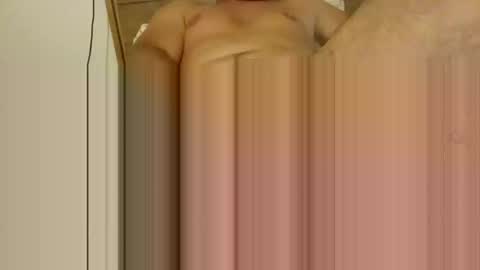 kiwioncam25 online show from 5, 4, 2026