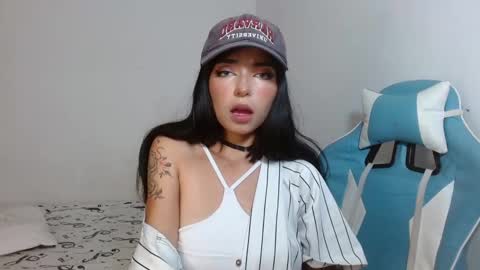 kiyu online show from 17, 2, 2025