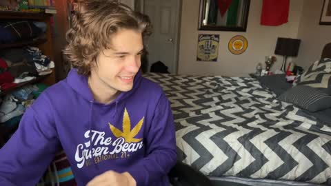 Kyle online show from 8, 12, 2024