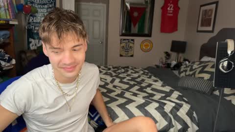 Kyle online show from 17, 12, 2024