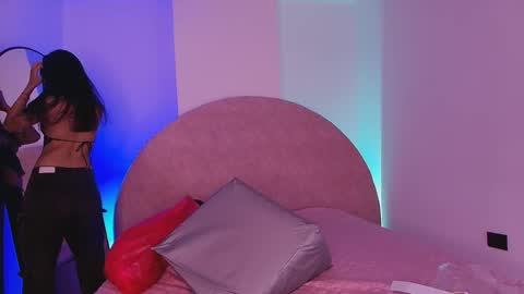 Kkira  online show from 30, 5, 2026