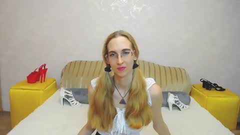 Snapshot of klaryevans chatting on 11, 12, 2024 Klary online show from 11, 12, 2024