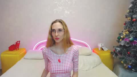 Snapshot of klaryevans chatting on 9, 1, 2025 Klary online show from 9, 1, 2025