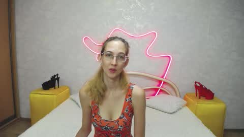 Snapshot of klaryevans chatting on 20, 9, 2025 Klary online show from 20, 9, 2025