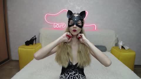 Snapshot of klaryevans chatting on 21, 10, 2025 Klary online show from 21, 10, 2025