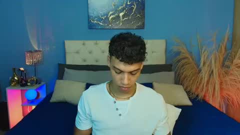 Snapshot of klaton__ chatting on 8, 11, 2025 klaton__ online show from 8, 11, 2025