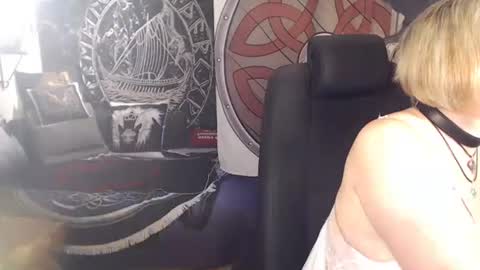 Michelle online show from 25, 2, 2025