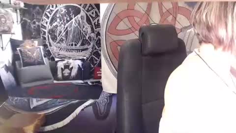 Michelle online show from 28, 9, 2025