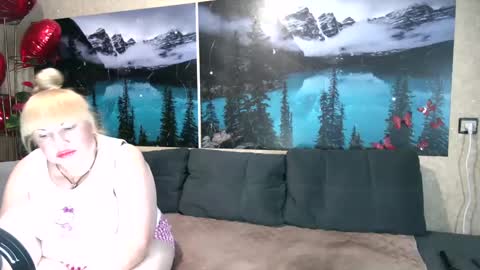 Snapshot of kleosnow chatting on 5, 3, 2025 Kleosnow online show from 5, 3, 2025