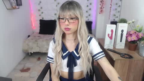 Snapshot of kloeking_ chatting on 24, 12, 2024 kloe online show from 24, 12, 2024