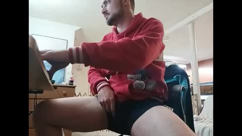 LOUiViLAN online show from 5, 1, 2025