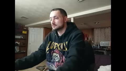 LOUiViLAN online show from 8, 1, 2025