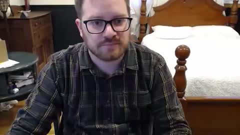 Snapshot of km0079 chatting on 18, 12, 2025 Kris online show from 18, 12, 2025