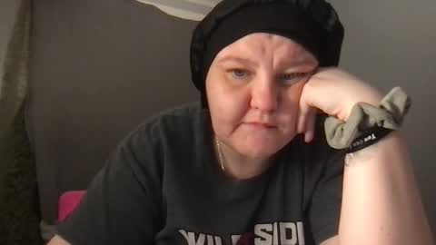 kmarie1196 online show from 19, 3, 2026