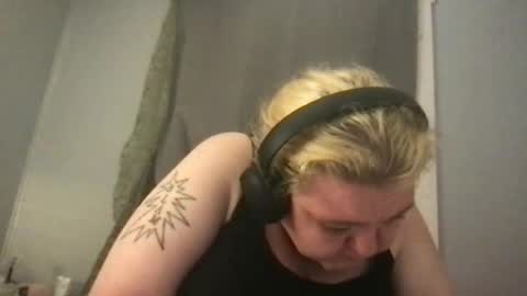 kmarie1196 online show from 14, 7, 2026