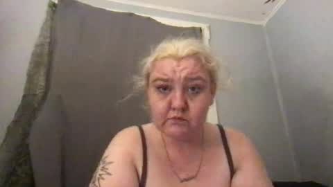 kmarie1196 online show from 8, 8, 2026