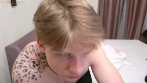 Adam online show from 19, 12, 2025