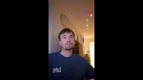 Snapshot of knuto82 chatting on 15, 10, 2025 Arcticboy online show from 15, 10, 2025