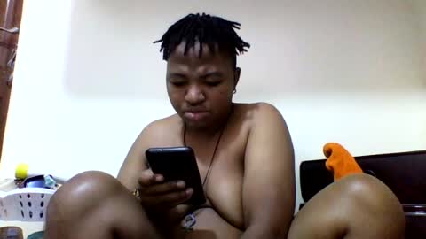 Snapshot of koffi639202 chatting on 7, 8, 2026 koffi639202 online show from 7, 8, 2026