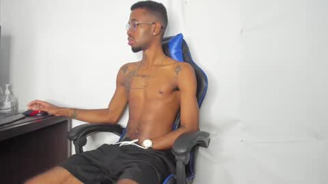 Snapshot of kofi_exotic_ chatting on 10, 12, 2024 kofi online show from 10, 12, 2024