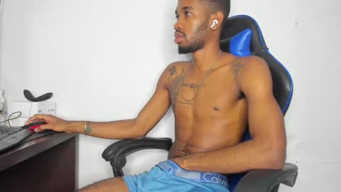 Snapshot of kofi_exotic_ chatting on 19, 12, 2024 kofi online show from 19, 12, 2024