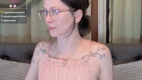 Snapshot of kohlbird chatting on 26, 11, 2025 kohlbird online show from 26, 11, 2025