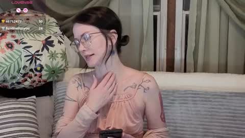 Snapshot of kohlbird chatting on 20, 12, 2025 kohlbird online show from 20, 12, 2025