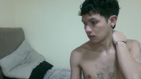 Snapshot of koiseraphin chatting on 17, 5, 2026 Jacob and Victoria online show from 17, 5, 2026