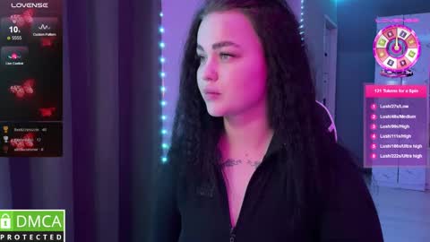 Mia online show from 10, 2, 2025