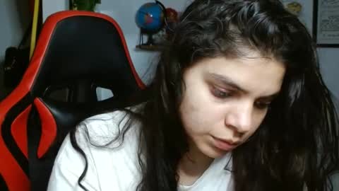 Snapshot of koranikky08 chatting on 13, 12, 2024 Karoll online show from 13, 12, 2024