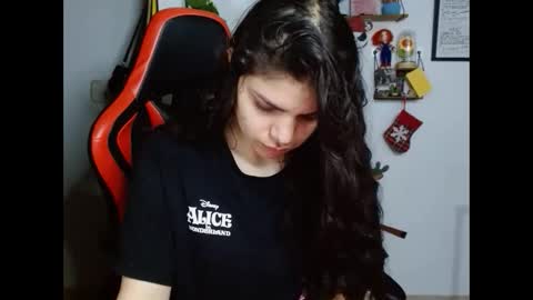 Snapshot of koranikky08 chatting on 22, 12, 2024 Karoll online show from 22, 12, 2024