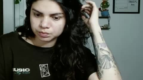 Snapshot of koranikky08 chatting on 20, 9, 2025 Karoll online show from 20, 9, 2025