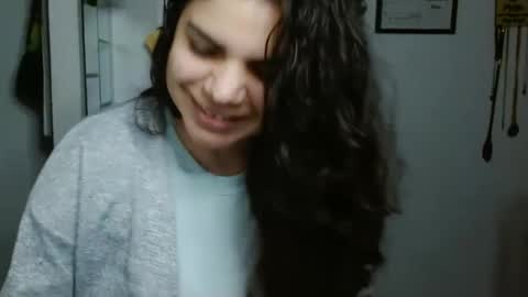 Snapshot of koranikky08 chatting on 8, 10, 2025 Karoll online show from 8, 10, 2025