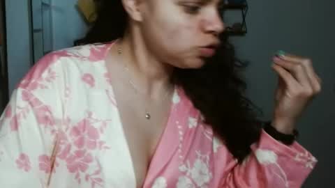 Snapshot of koranikky08 chatting on 11, 10, 2025 Karoll online show from 11, 10, 2025