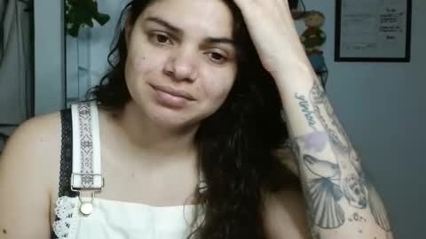 Snapshot of koranikky08 chatting on 23, 10, 2025 Karoll online show from 23, 10, 2025