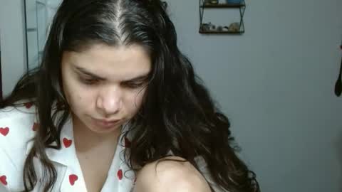 Snapshot of koranikky08 chatting on 5, 11, 2025 Karoll online show from 5, 11, 2025