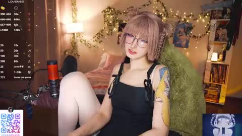Snapshot of koshkasenpai chatting on 7, 6, 2026 koshkasenpai online show from 7, 6, 2026