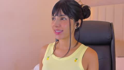 Snapshot of kosmic_21 chatting on 21, 10, 2025 K O S M I C online show from 21, 10, 2025