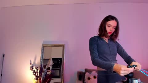 kossie_ online show from 2, 2, 2025