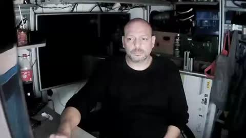 Kosta online show from 6, 1, 2025