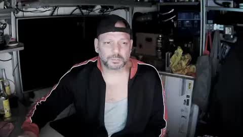 Kosta online show from 28, 1, 2025