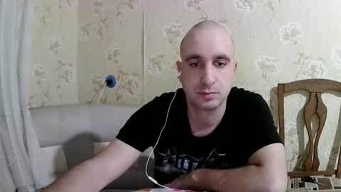 Snapshot of kostua31 chatting on 15, 11, 2025 kvg-1994 online show from 15, 11, 2025