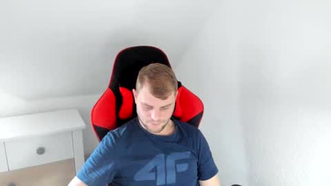 Snapshot of kozik1992 chatting on 8, 2, 2025 Bartek online show from 8, 2, 2025