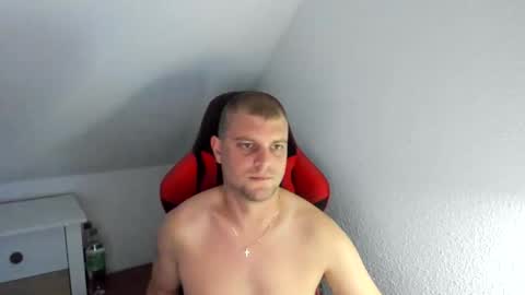 Snapshot of kozik1992 chatting on 12, 10, 2025 Bartek online show from 12, 10, 2025