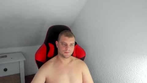 Snapshot of kozik1992 chatting on 23, 10, 2025 Bartek online show from 23, 10, 2025